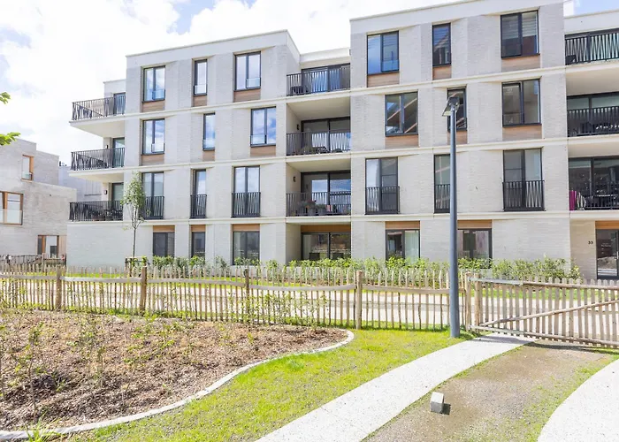 Lecomte - The Shoreline Green C